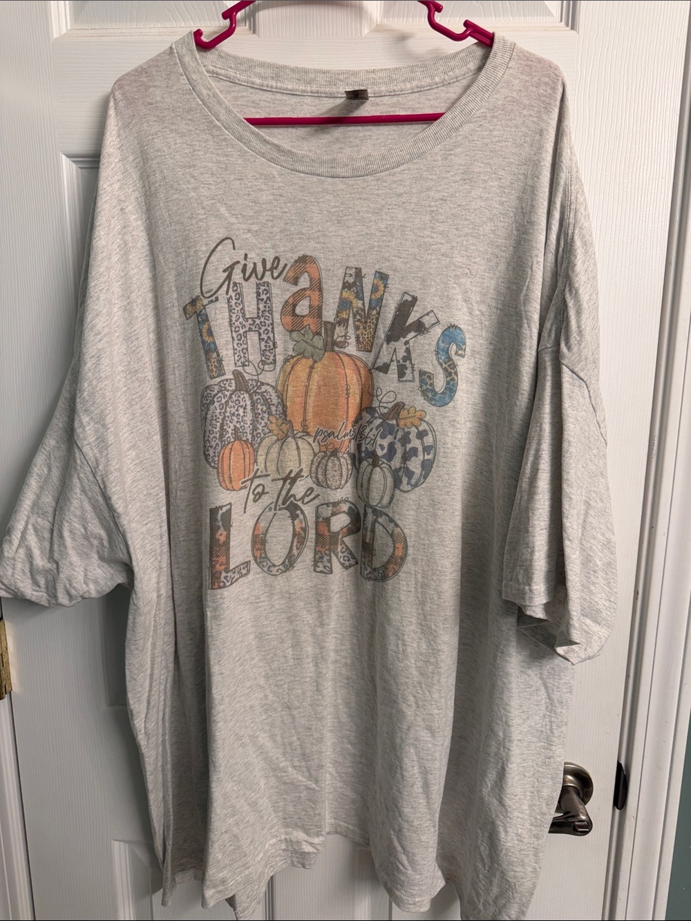 Gildan Gray Cotton Tee with Fall colors Graphic of “Give Thanks to the Lord”.